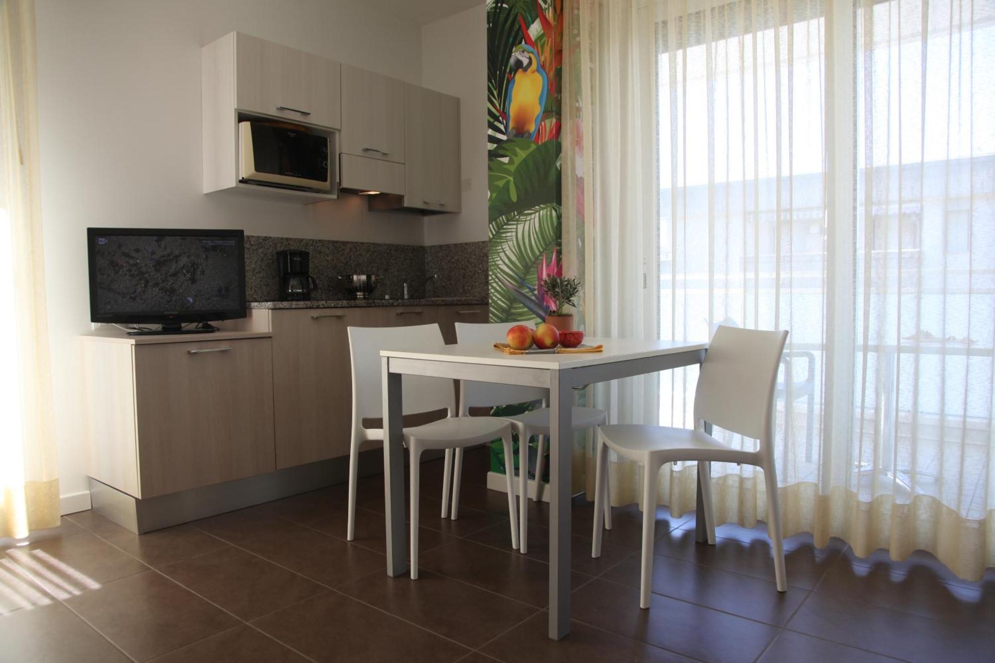 Hotel Luciana Bibione Exterior foto