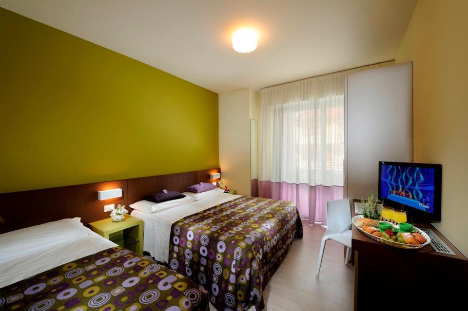 Hotel Luciana Bibione Exterior foto